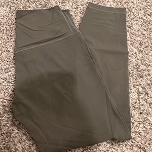 Align HR crop 23” Sage Grey